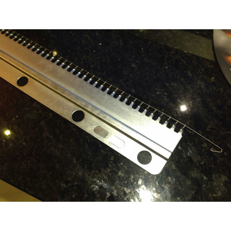 Anschlagkamm für Doppelbett 9 mm Lang