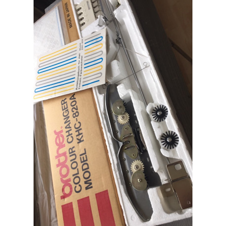 Vierfarbwechsler Brother KHC820-A mit Lochkarten