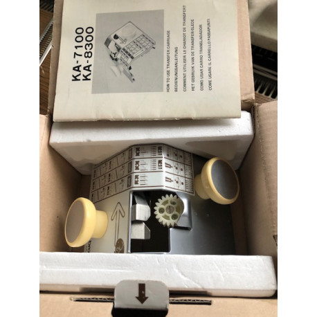 Umhängeschlitten Brother KA-8300