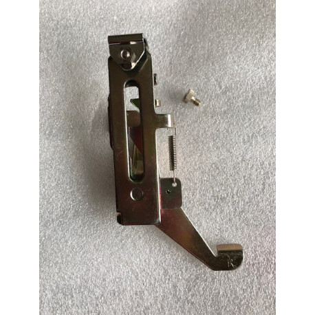 Rechte Halterung Bracket für DB Brother KR830, KR8383